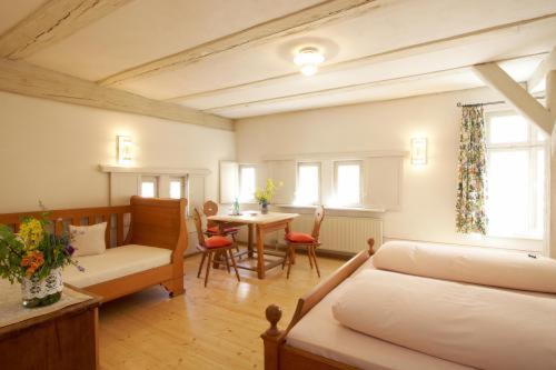 Hotel Weisses Ross Dinkelsbühl Esterno foto